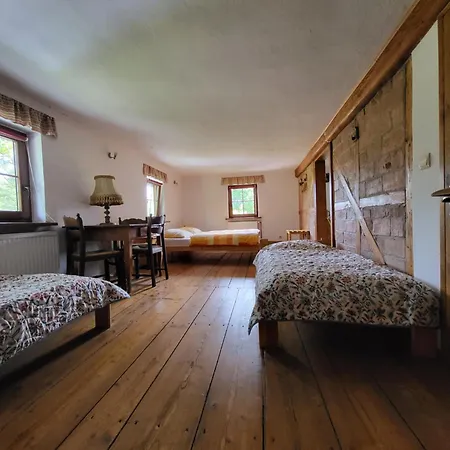 Gajowe Zacisze Bed and Breakfast